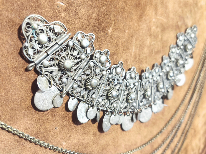 Necklace wire Photo 3