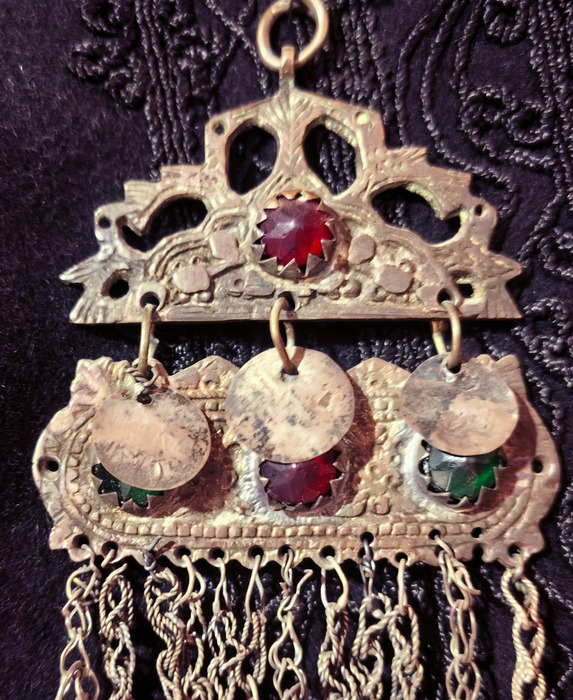 Silver face jewelry  Photo 3