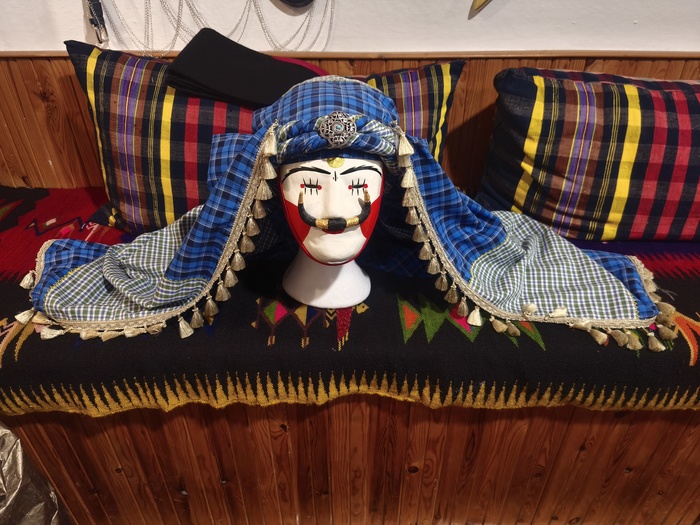 Mask Genitsaros/Mpoula headband Photo 2