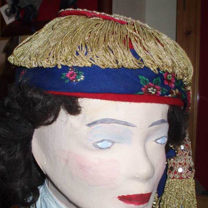 Naoussa's Women's headdress  Photo 7