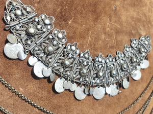 Necklace wire Photo 5