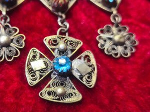 Necklace wire with crystals Photo 7