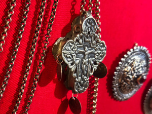 Cast cross with pendants Photo 3